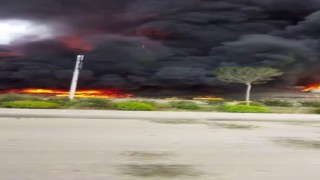 Adanada köpük fabrikasında büyük yangın