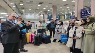 Adanada üniversite öğrencileri kutsal topraklara dualarla uğurlandı