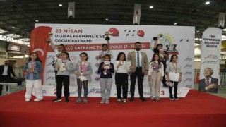 Adanadaki satranç turnuvası sonuçlandı