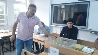 Adıyamanda, oy kullanımı başladı