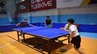 Afyonkarahisar Gençler Ferdi Masa Tenisi müsabakaları tamamlandı