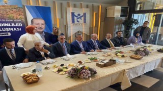 AK Parti Genel Başkanvekili Kurtulmuş yabancı dergilerin kapaklarına tepki gösterdi