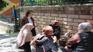 AK Parti İstanbul Milletvekili Adayı Seda Gören Bölük Bağcılarda esnaf ve vatandaşlar ile biraraya geldi