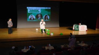 AK Parti İstanbul Milletvekili Rümeysa Kadak, “Dijital platformlar çocukların velisi, arkadaşı oluyor”