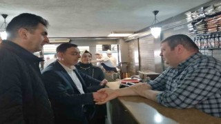 AK Parti Milletvekili adayı Serkan Bayram, Kadıköy esnafını ziyaret etti