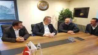 AK Parti Milletvekili adayı Turan: “Kasetle genel başkan olanlar şimdi kasetle siyaseti yönlendirerek güçlü büyük Türkiyeyi engellemeye çalışıyorlar”