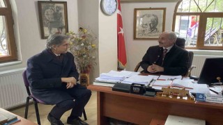 AK Partili Aday Demir, Sarıyerde esnaf ve vatandaşlarla buluştu