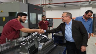 AK Partili Sürekli: “İşverenlerimizin ve emekçi kardeşlerimizin her daim yanındayız”