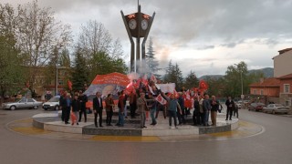 AK Partinin Denizlideki kalesinde seçim kutlaması