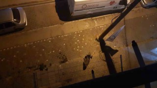 Alkol komasına girince çevreye rahatsızlık verdi