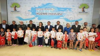 Allebendeki çocuk yüzme şenliğine yoğun ilgi