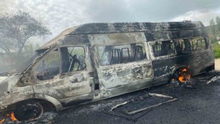 Amasyada yanan minibüsteki çocuklar büyük tehlike atlattı