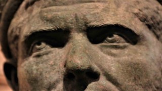 Amerikadan getirilen tarihi eserler İsrailli çiftin kaçak koleksiyonundan çıktı