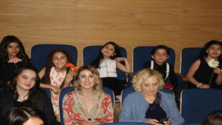 Ankarada deprem anneleri için konser