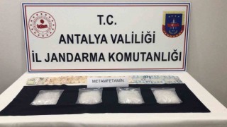 Antalyada 1 kilogram metamfetamin yakalandı: 2 gözaltı