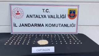 Antalyada bin 427 adet uyuşturucu hap ele geçirildi