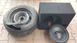 Aracın ses sisteminden kilolarca esrar çıktı