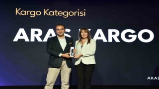 Aras Kargoya ‘En İyi E-Ticaret Deneyimi Yaşatan Kargo Şirketi ödülü