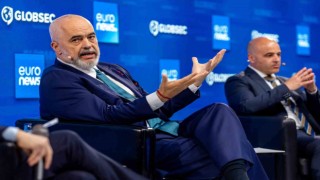 Arnavutluk Başbakanı Rama: Kosova sınırındaki Sırp ordusunun gücü yok