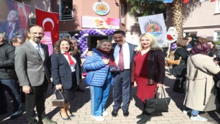 Atakumda depremzede ailelere moral desteği