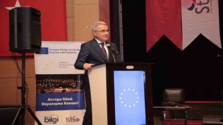 Avrupa Günü Deprem Dayanışma konseri Sivasta gerçekleştirildi