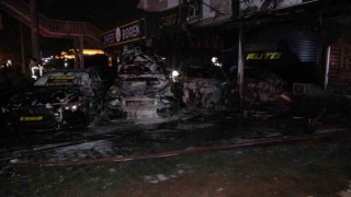 Aylar önce kurşunlanan oto galeride, bu sefer de lüks otomobiller alev alev yandı