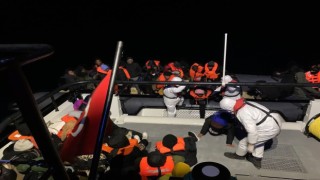 Ayvacık açıklarında 50 kaçak göçmen yakalandı