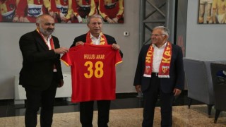 Bakan Akardan Kayserispora ziyaret