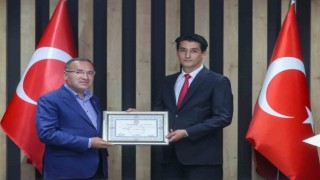 Bakan Bozdağ ve AK Parti Şanlıurfa milletvekilleri mazbatalarını aldı