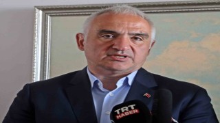 Bakan Ersoy: 2028 hedefimiz 90 milyon turist, 100 milyar dolar gelir