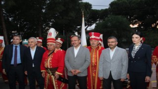 Bakan Kasapoğlu Aydında mehteran takımı ile karşıladı