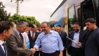 Bakan Kasapoğlu, depremde görev yapan itfaiye personeli ile buluştu