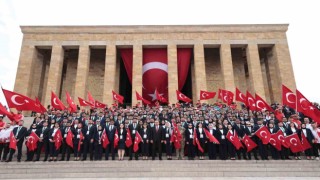 Bakan Kasapoğlundan Anıtkabire 19 Mayıs ziyareti