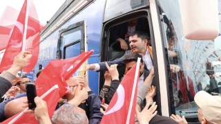 Bakan Kurum: Milletimizin, işçi kardeşlerimizin huzurunu bozanların önünü biz kestik