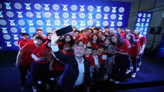 Bakan Nebati: İçeriden ve dışarıdan, kimsenin önümüzde engel olmasına asla fırsat vermeyeceğiz