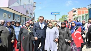 Bakan Yılmaz, “Durmadan, yorulmadan hizmet üretmeye devam”