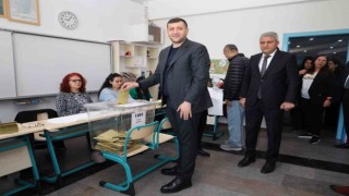 Baki Ersoy oyunu kullandı