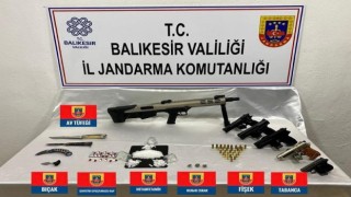 Balıkesirde jandarmadan 16 şüpheliye gözaltı