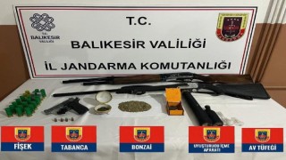 Balıkesirde silah ve uyuşturucu operasyonu