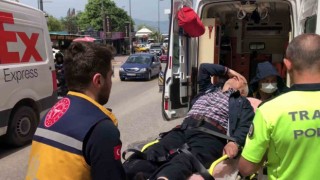 Bandırmada sürücünün yaralandığı motosiklet kazası güvenlik kameralarına yansıdı