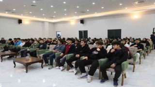 Başkan Aygün gençlere tecrübelerini anlattı