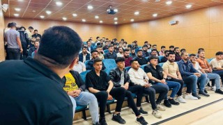 Başkan Babat, gençlerle bir araya gelerek sorunlarını dinledi