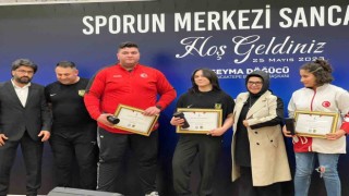 Başkan Döğücü şampiyon sporcularla yemekte buluştu