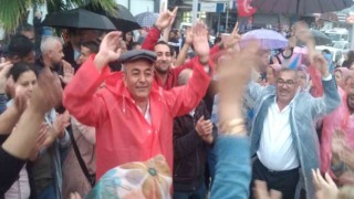 Başkan Kaplan, Cumhurbaşkanı Erdoğanın zaferini vatandaşlarla birlikte kutladı