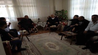 Başkan Şahin, mevsimlik işçileri evlerinde ziyaret etti