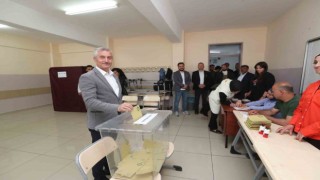 Başkan Tahmazoğlu oyunu kullandı