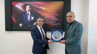 Başkan Uzundemirden Ortaca Sosyal Güvenlik Merkezi Müdürüne ziyaret