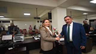 Başkan Vidinlioğlu, belediye personelinin Anneler Gününü kutladı