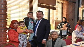 Başkan Yılmazdan Anneler Günü kutlaması