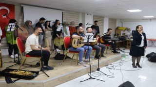 Batmanda depremzedelere konser